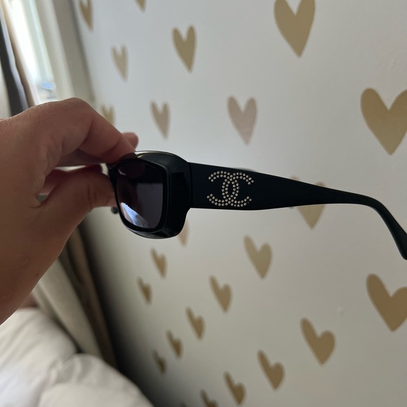 Rare Vintage Chanel sunglasses - Picture 6 of 7